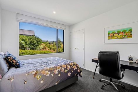 Photo of property in 19 Hackett Road, Jacks Point, Queenstown, 9371