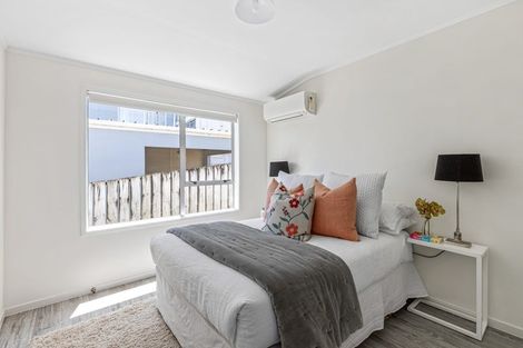 Photo of property in 525 Beach Road, Murrays Bay, Auckland, 0630