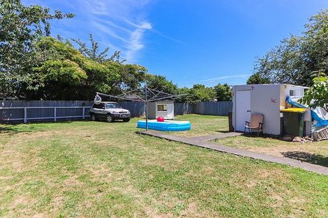 Photo of property in 11 Goldsmith Crescent, Levin, 5510