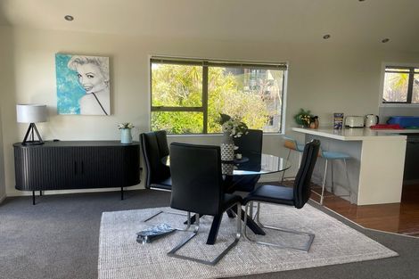 Photo of property in 46 Masterton Road, Rothesay Bay, Auckland, 0630