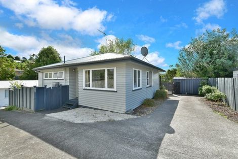 Photo of property in 73a Awaroa Road, Helensville, 0800