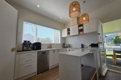 Photo of property in 64 Athlone Crescent, Avalon, Lower Hutt, 5011