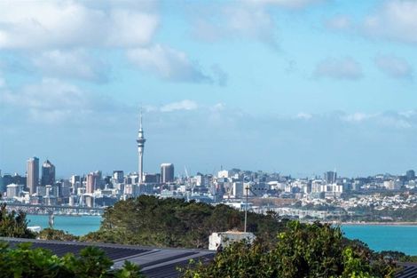 Photo of property in 1/15 Colonial Road, Chatswood, Auckland, 0626