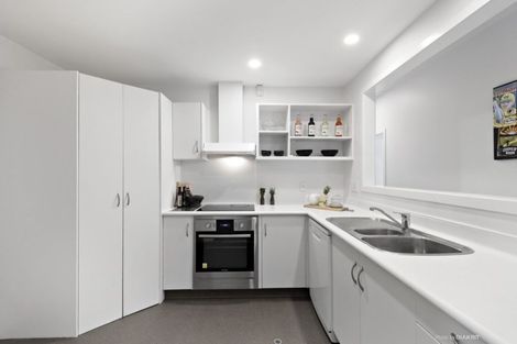 Photo of property in Embassy Court, 1/84 Boulcott Street, Wellington Central, Wellington, 6011