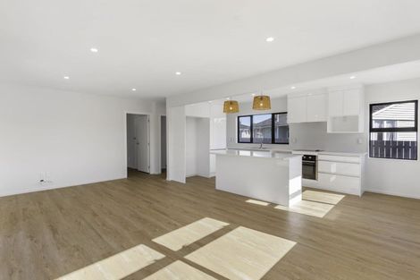 Photo of property in 24 Heyford Close, Mangere, Auckland, 2022