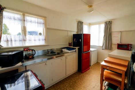Photo of property in 32 Shortt Street, Foxton Beach, Foxton, 4815