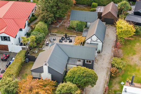 Photo of property in 45 Cedar Drive, Kelvin Heights, Queenstown, 9300