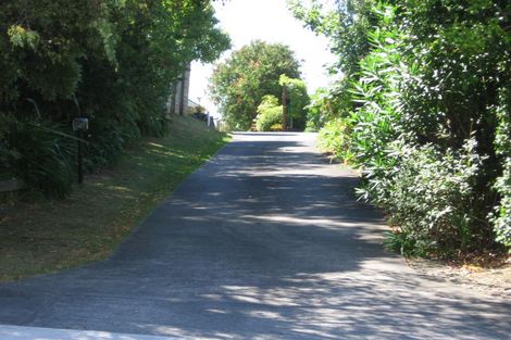 Photo of property in 10 Geoffrey Road, Torbay, Auckland, 0630