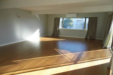 Photo of property in 20 Ganymede Place, Half Moon Bay, Auckland, 2012