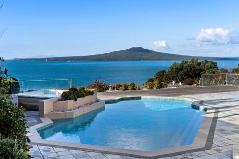 Photo of property in 1b Clifton Road, Hauraki, Auckland, 0622