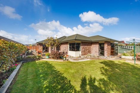 Photo of property in 21 Montana Way, Milson, Palmerston North, 4414