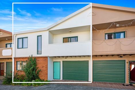 Photo of property in 59c Astley Avenue, New Lynn, Auckland, 0600