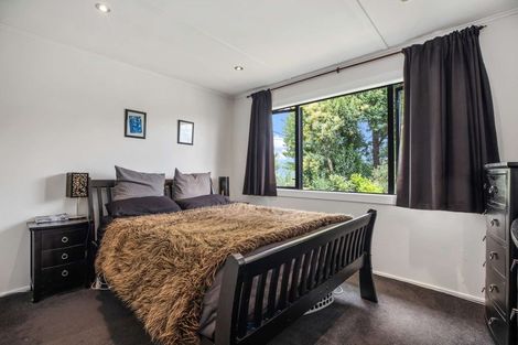 Photo of property in 37 Pomaria Road, Henderson, Auckland, 0610