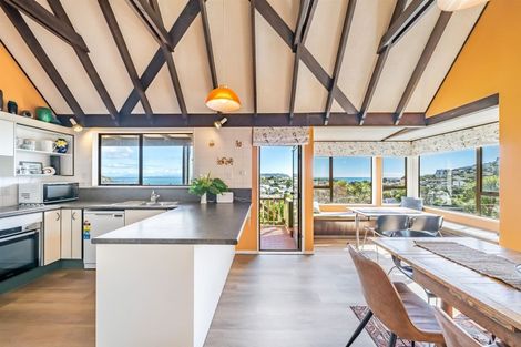 Photo of property in 9 Thornley Street, Titahi Bay, Porirua, 5022