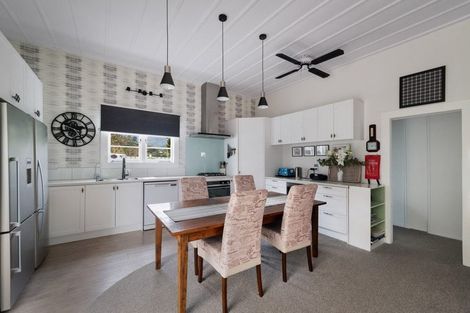 Photo of property in 15 Waiomu Valley Road, Waiomu, Thames, 3575
