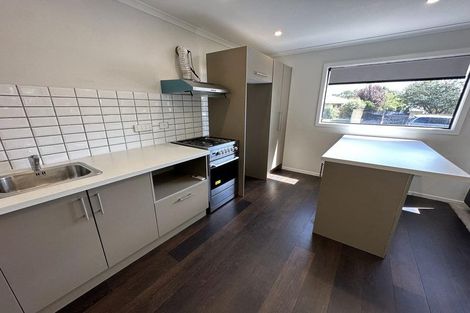 Photo of property in 11a Poneke Drive, Waikanae, 5036