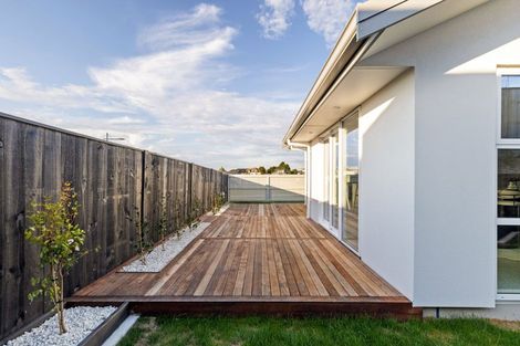Photo of property in 5 Mangatainoka Lane, Awapuni, Palmerston North, 4412