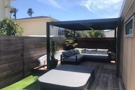 Photo of property in 2/8 Cecil Road, Milford, Auckland, 0620