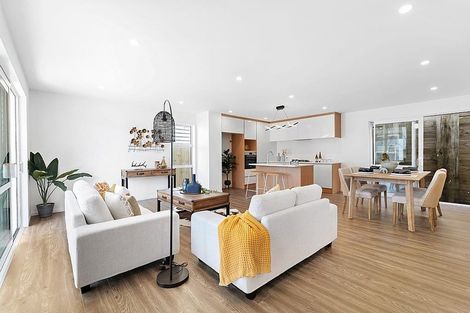 Photo of property in 8/4118a Great North Road, Glen Eden, Auckland, 0602