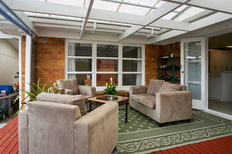 Photo of property in 75 Grey Street, Cambridge, 3434