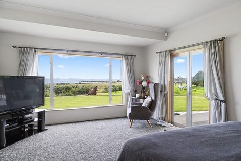 Photo of property in 337d Clarks Beach Road, Clarks Beach, Pukekohe, 2679