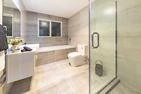 Photo of property in 20 Rauaruhe Road, Karaka, Papakura, 2113