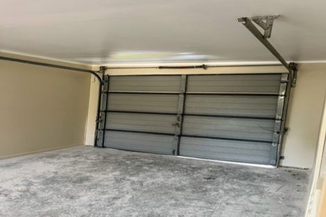 Photo of property in 2 Scotts Field Drive, Takanini, 2112