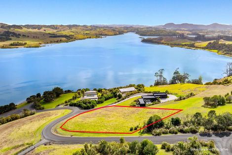 Photo of property in 16a Salt River View Road, Kaiwaka, 0573