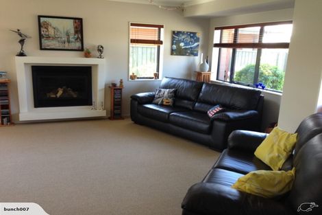 Photo of property in 10 Jasper Place, Northwood, Christchurch, 8051