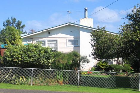 Photo of property in 14 Garelja Road, Henderson, Auckland, 0612