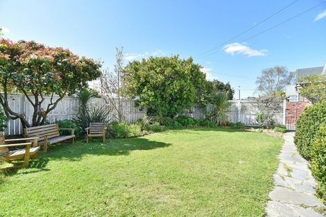 Photo of property in 52 Malcolm Avenue, Beckenham, Christchurch, 8023