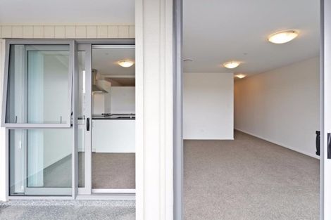 Photo of property in 8/26 Railway Street West, Papakura, 2110