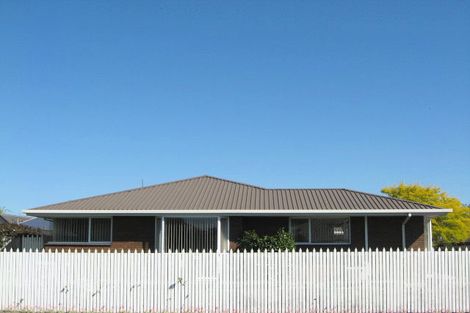 Photo of property in 1/53 Lowry Avenue, Redwood, Christchurch, 8051