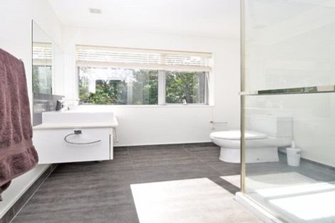 Photo of property in 585 South Titirangi Road, Titirangi, Auckland, 0604