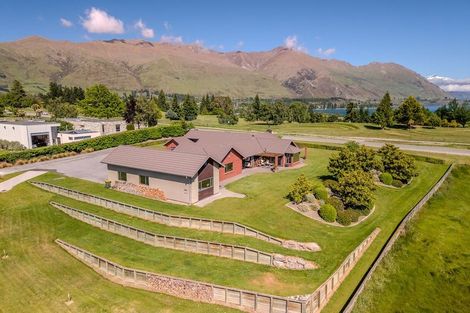 Photo of property in 90 Golf Course Road, Wanaka, 9305
