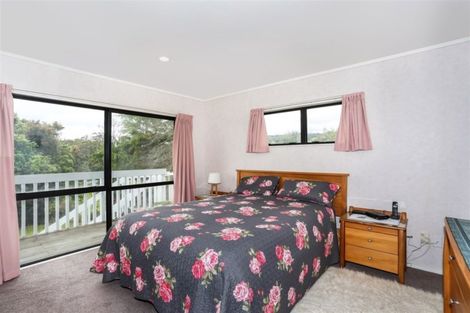 Photo of property in 150 Kaipara Road, Papakura, 2582