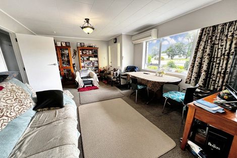 Photo of property in 16 Hamlet Street, Dannevirke, 4930