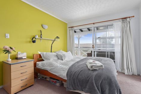 Photo of property in 56 James Laurie Street, Henderson, Auckland, 0612