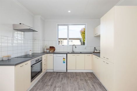 Photo of property in 8 Domain Terrace, Spreydon, Christchurch, 8024