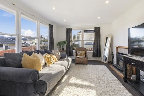 Photo of property in 17 Dimock Street, Titahi Bay, Porirua, 5022