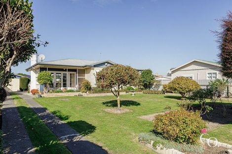 Photo of property in 208 Lumsden Road, Akina, Hastings, 4122