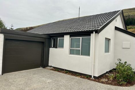 Photo of property in 2/29 Sumnervale Drive, Sumner, Christchurch, 8081