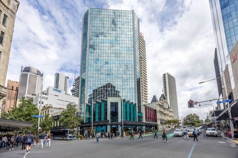 Photo of property in 1/45 Queen Street, Northcote Point, Auckland, 0627