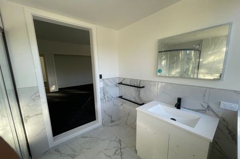 Photo of property in 10 Burrows Avenue, Karori, Wellington, 6012