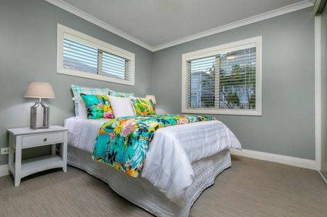 Photo of property in 15 Landmark Terrace, Orewa, 0931