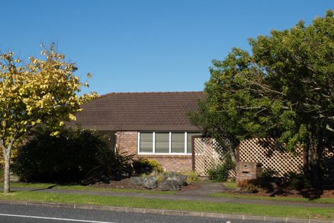 Photo of property in 2/28 Kilimanjaro Drive, Northpark, Auckland, 2013
