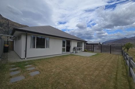 Photo of property in 3 Northbrook Place, Lower Shotover, Queenstown, 9304