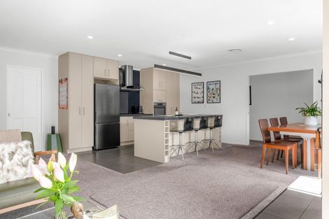 Photo of property in 8 Westvale Lane, Te Kowhai, Hamilton, 3288