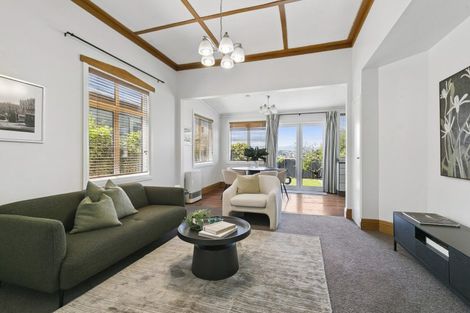 Photo of property in 59 Queens Drive, Lyall Bay, Wellington, 6022