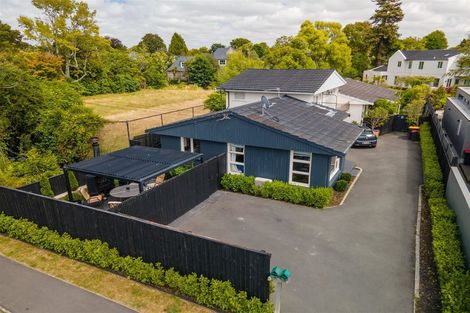 Photo of property in 15 Wairarapa Terrace, Merivale, Christchurch, 8014